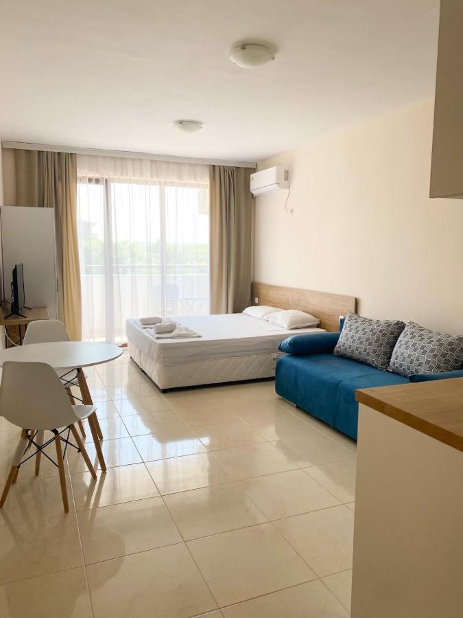 Mm Complex Aparthotel Primorsko Exterior photo